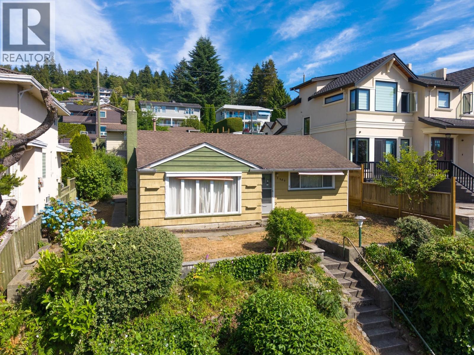 7280 Barnet Road, Burnaby, British Columbia  V5A 1E2 - Photo 5 - R3140669