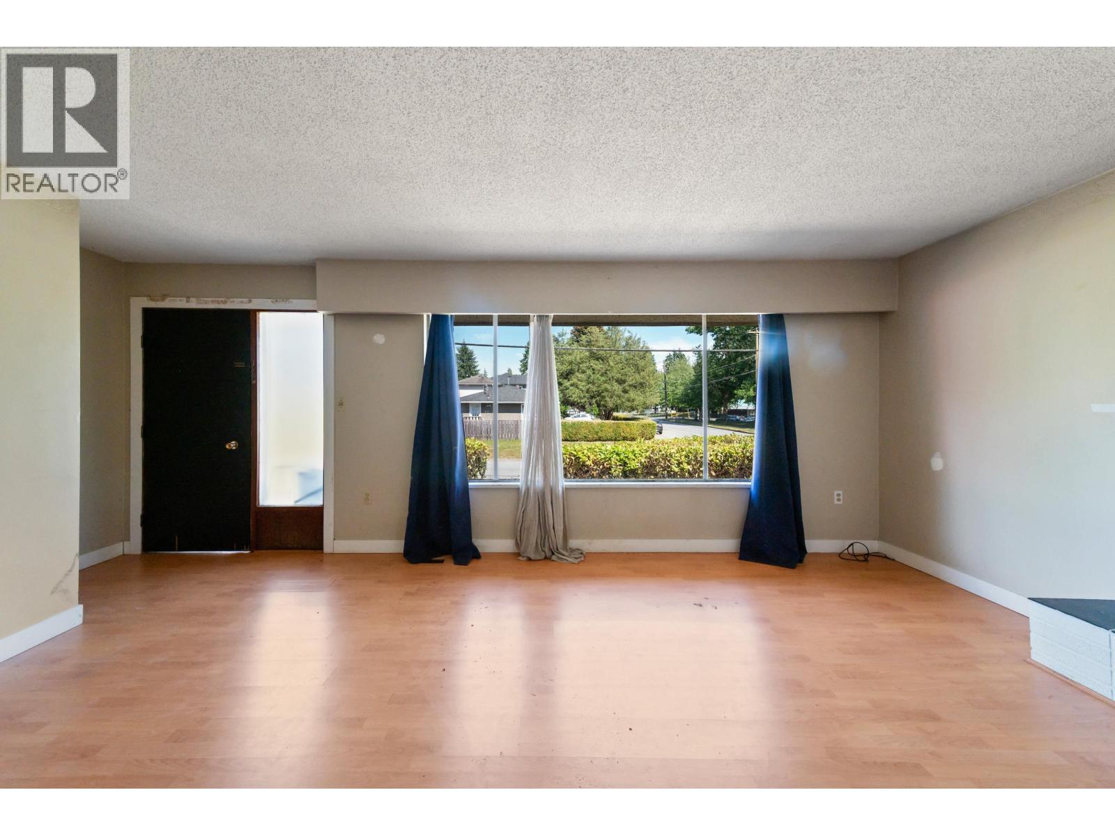 3425 Flint Street, Port Coquitlam, British Columbia  V3B 4J4 - Photo 2 - R3141091