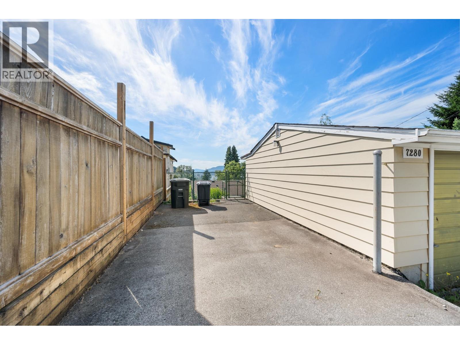 7280 Barnet Road, Burnaby, British Columbia  V5A 1E2 - Photo 16 - R3140669