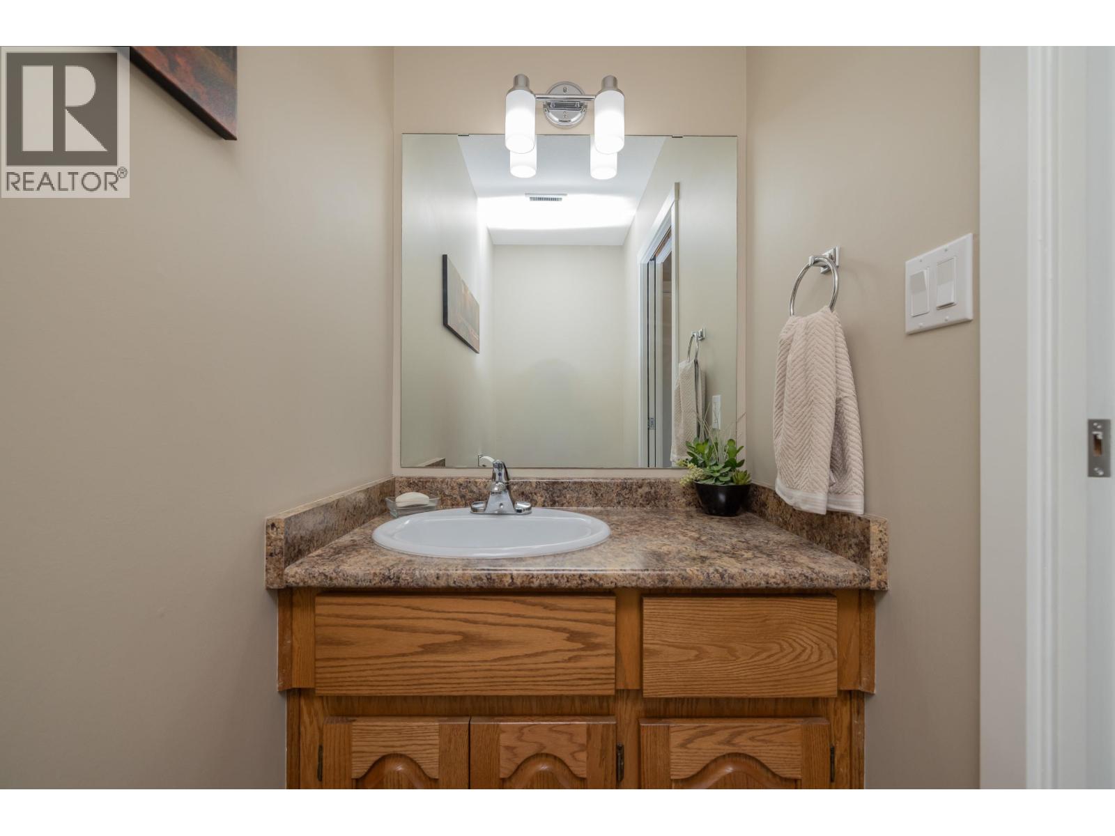 455 Alouette Drive, Coquitlam, British Columbia  V3C 4Y7 - Photo 16 - R3140538