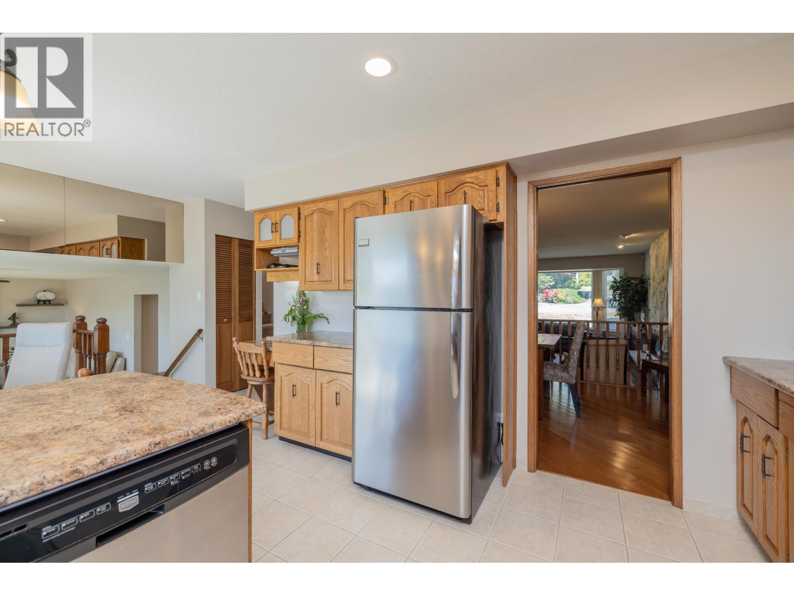 455 Alouette Drive, Coquitlam, British Columbia  V3C 4Y7 - Photo 12 - R3140538