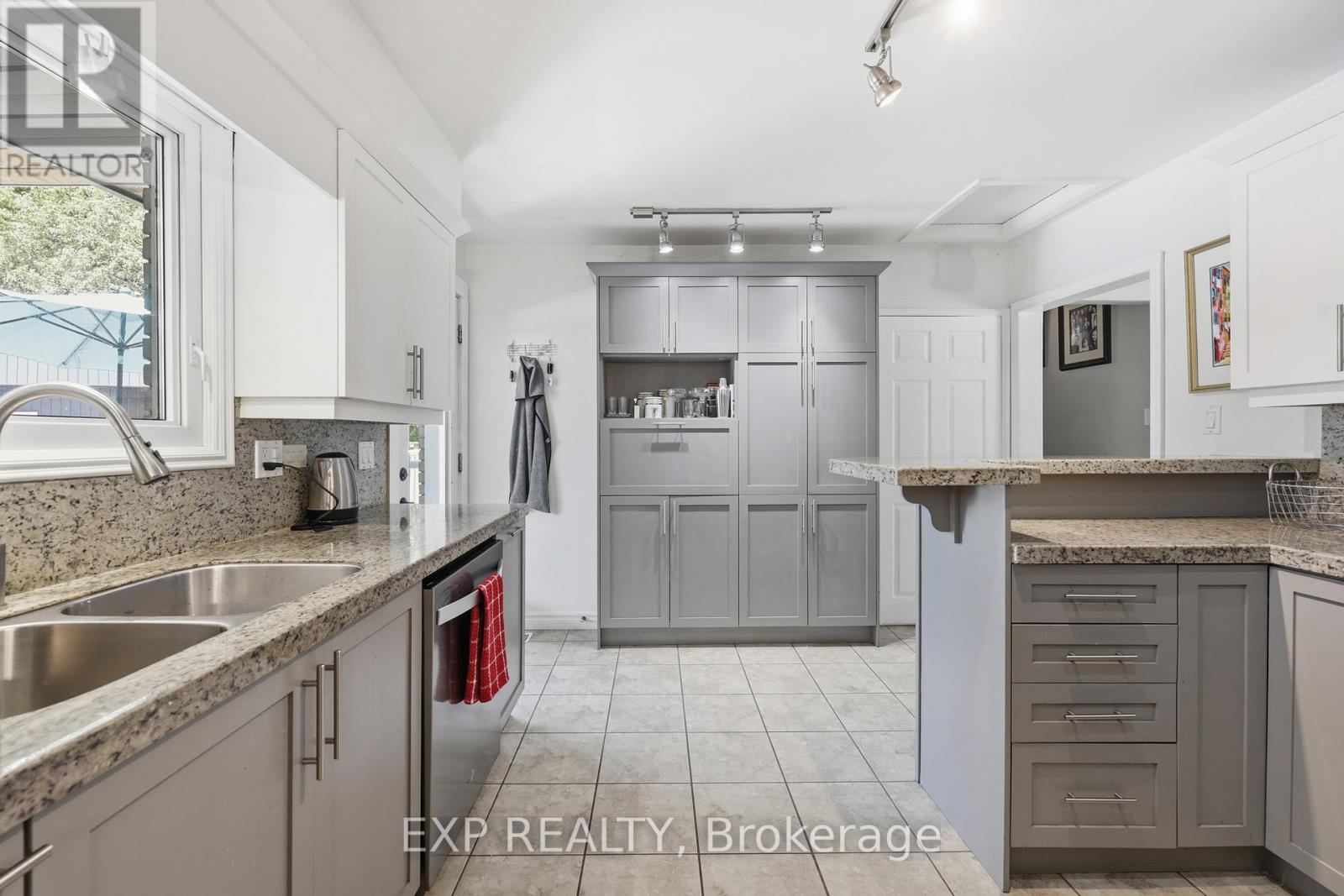 282 Harmony Road, Hamilton, Ontario  L9G 2T2 - Photo 16 - X13505808