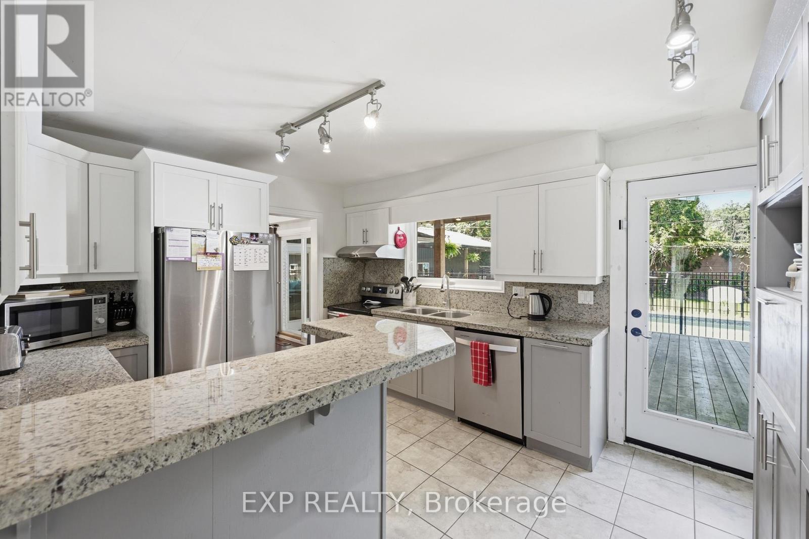 282 Harmony Road, Hamilton, Ontario  L9G 2T2 - Photo 18 - X13505808