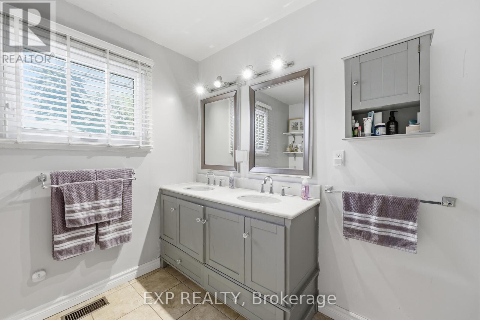 282 Harmony Road, Hamilton, Ontario  L9G 2T2 - Photo 25 - X13505808