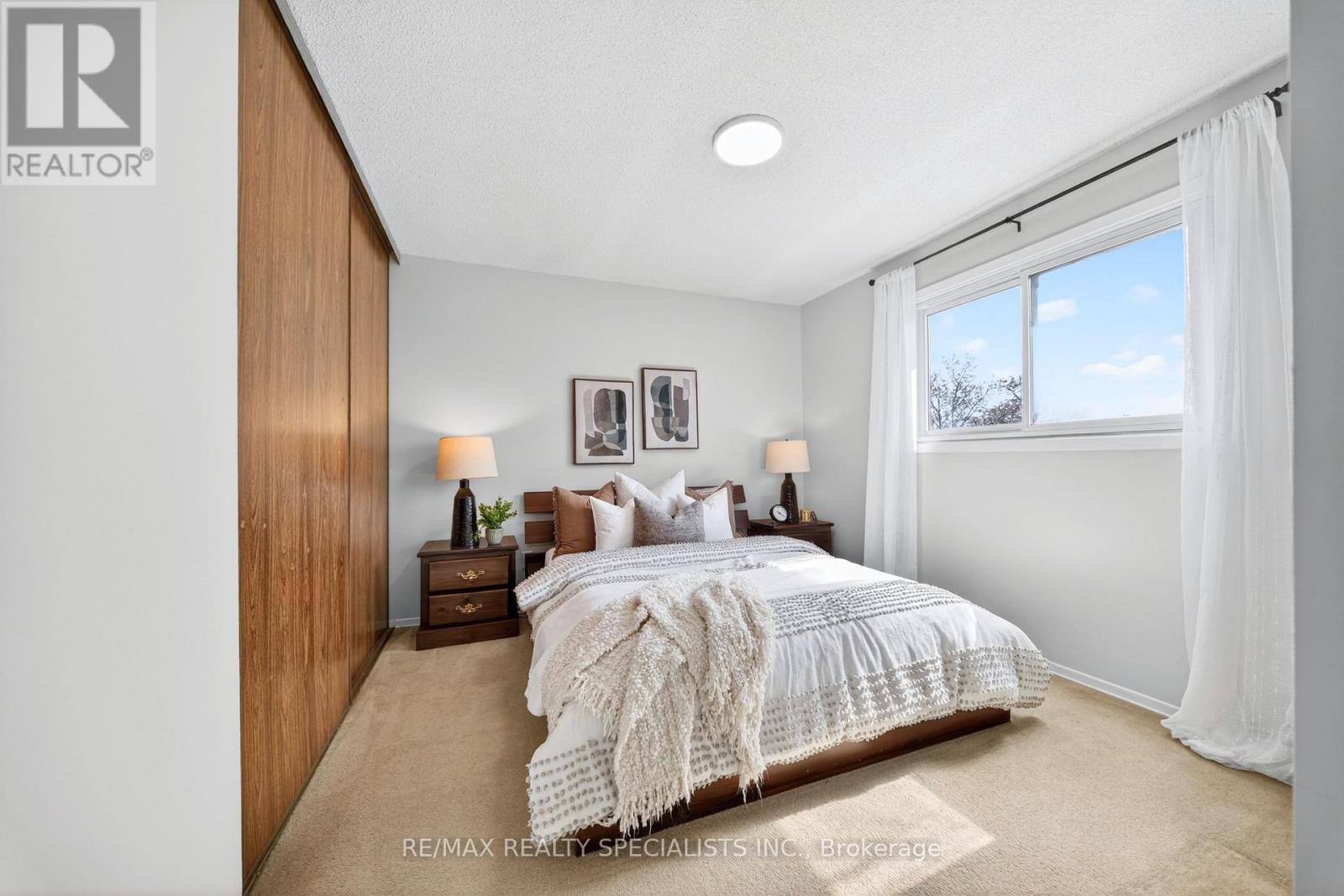 17 Payzac Avenue, Toronto, Ontario  M1E 5A7 - Photo 12 - E13500108