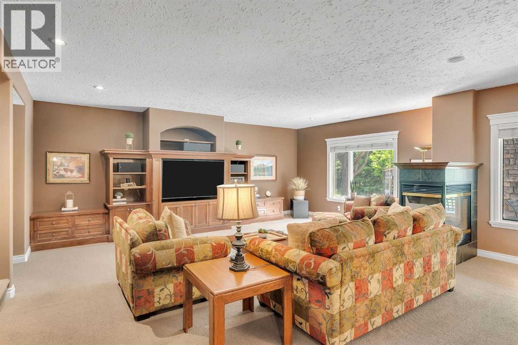 15 Discovery Valley Cove Sw, Calgary, Alberta  T3H 5H3 - Photo 28 - A2323166