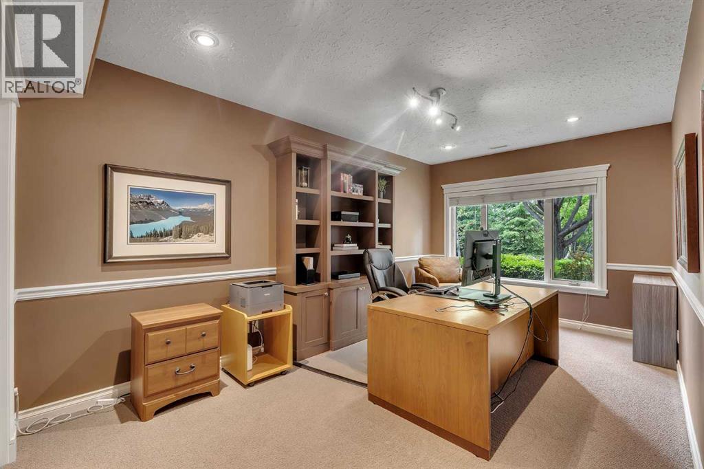 15 Discovery Valley Cove Sw, Calgary, Alberta  T3H 5H3 - Photo 37 - A2323166