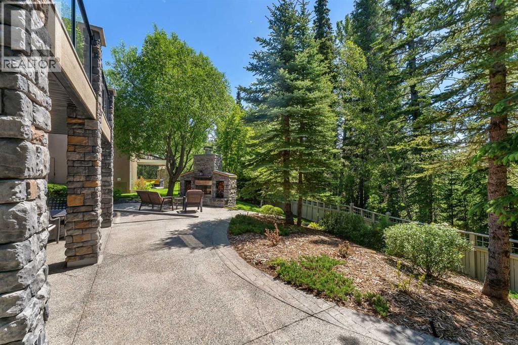 15 Discovery Valley Cove Sw, Calgary, Alberta  T3H 5H3 - Photo 47 - A2323166