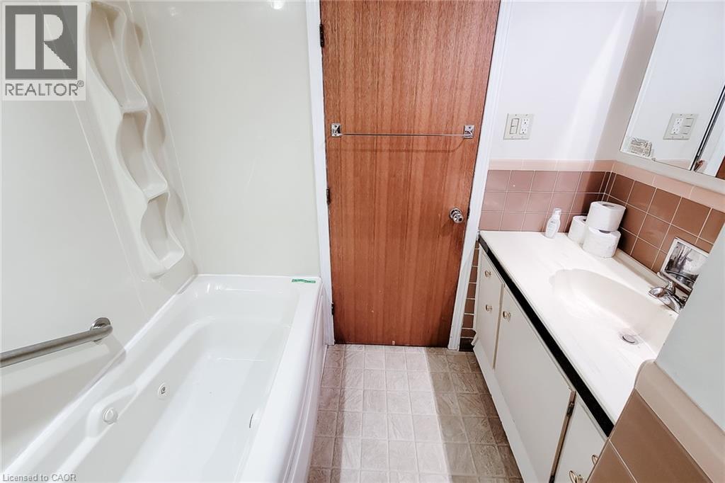 314 Upper Kenilworth Avenue, Hamilton, Ontario  L8T 4G2 - Photo 17 - 40840794