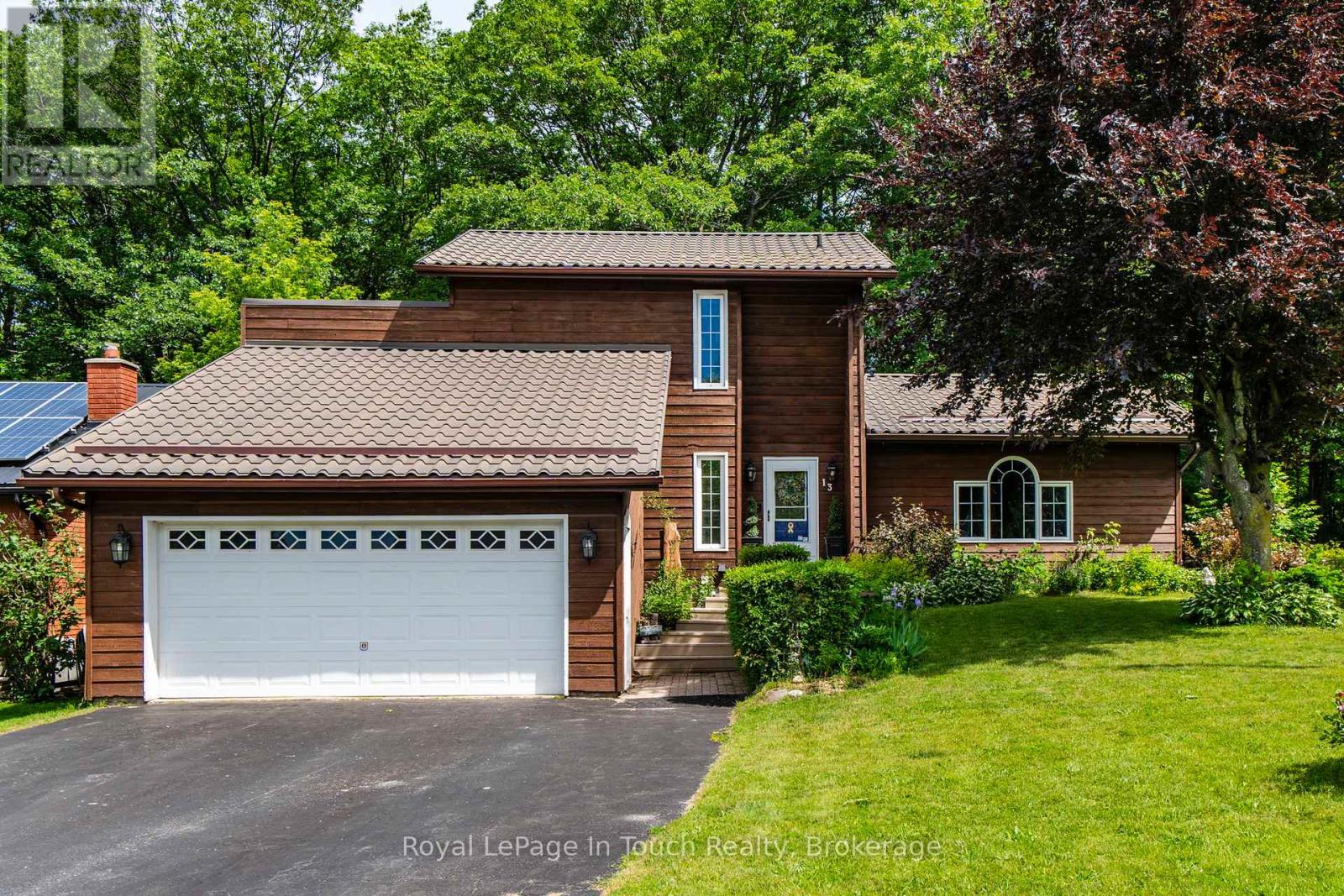 13 HALLEN DRIVE, Penetanguishene, Ontario