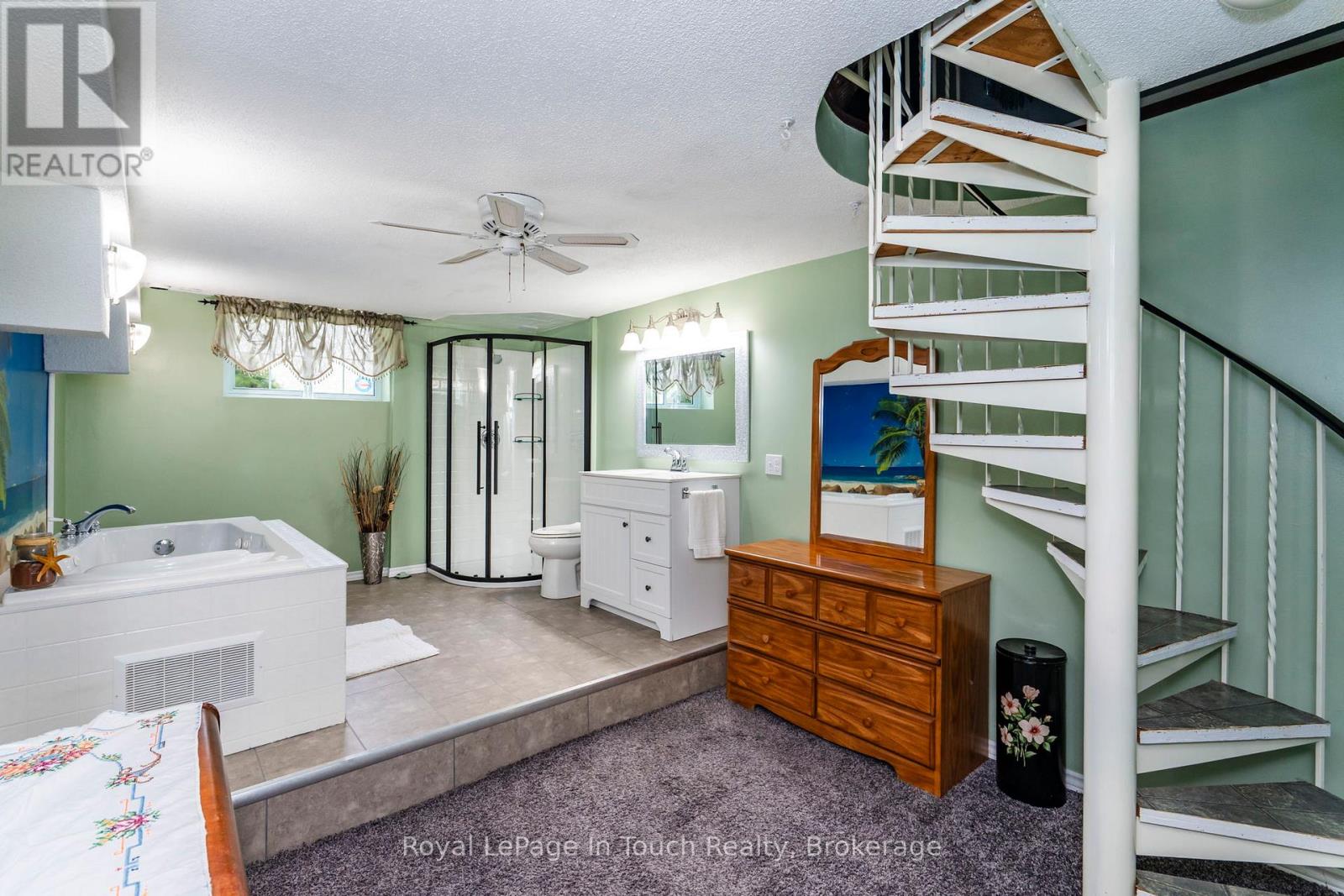 13 Hallen Drive, Penetanguishene, Ontario  L9M 1G2 - Photo 15 - S13505886