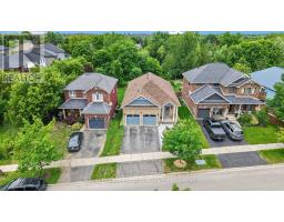 165 FINDLAY DRIVE, Collingwood, Ontario