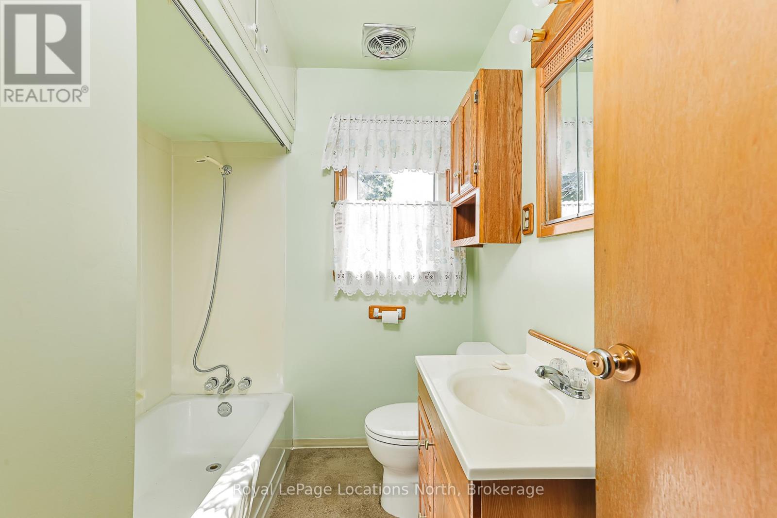 2 Buist Street, Clearview (Nottawa), Ontario  L0M 1P0 - Photo 19 - S13506100