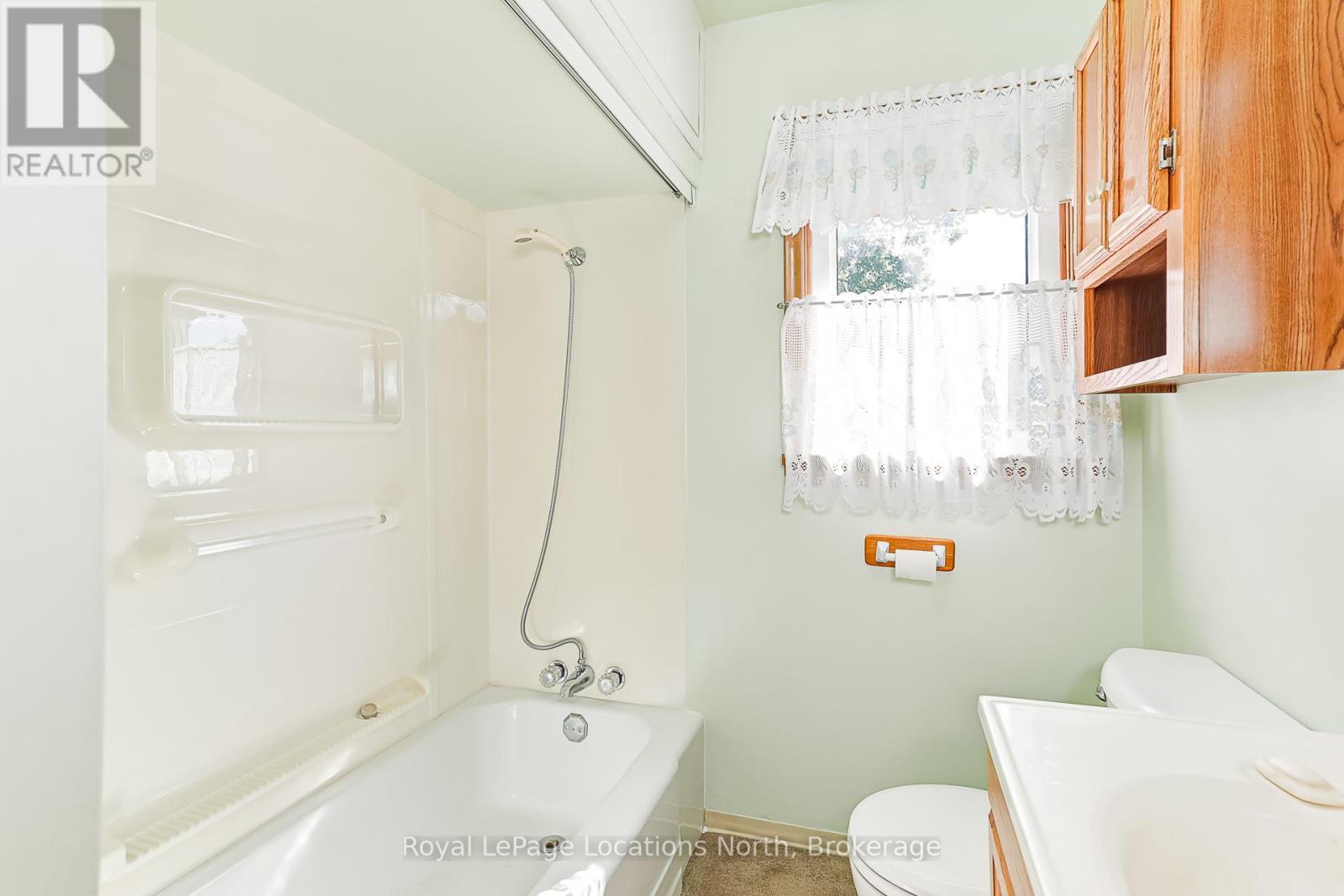 2 Buist Street, Clearview (Nottawa), Ontario  L0M 1P0 - Photo 20 - S13506100