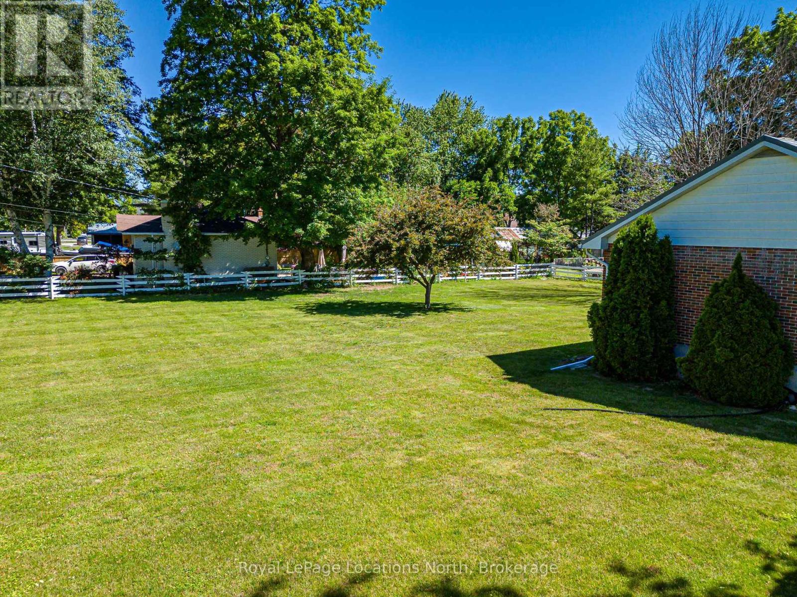 2 Buist Street, Clearview (Nottawa), Ontario  L0M 1P0 - Photo 4 - S13506100