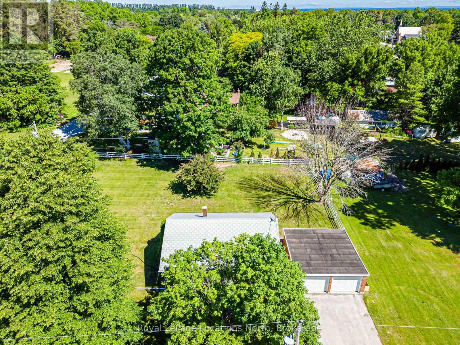 2 Buist Street, Clearview (Nottawa), Ontario  L0M 1P0 - Photo 6 - S13506100