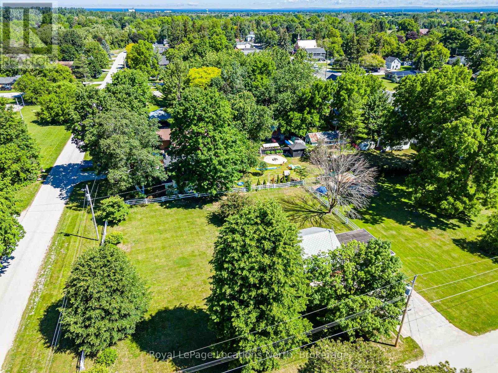 2 Buist Street, Clearview (Nottawa), Ontario  L0M 1P0 - Photo 7 - S13506100