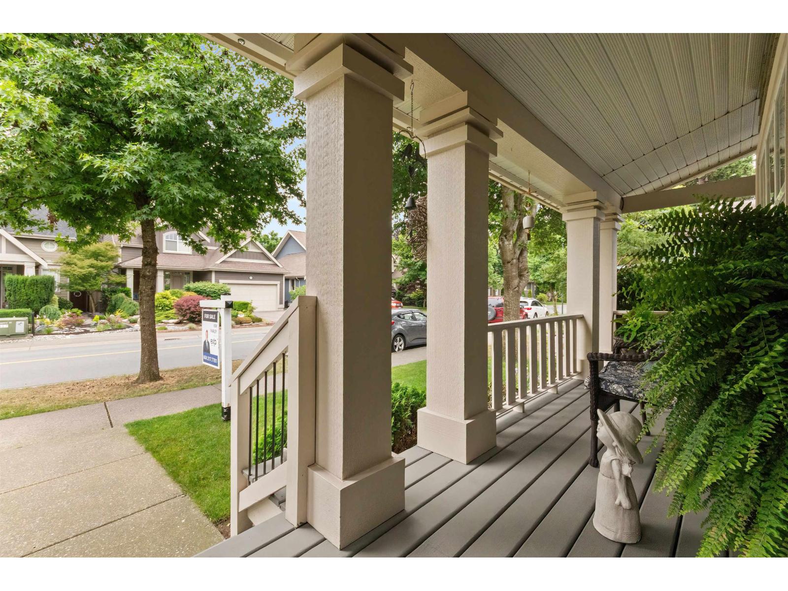 5949 Sappers Way, Garrison Crossing, Chilliwack, British Columbia  V2R 0H1 - Photo 2 - R3141305
