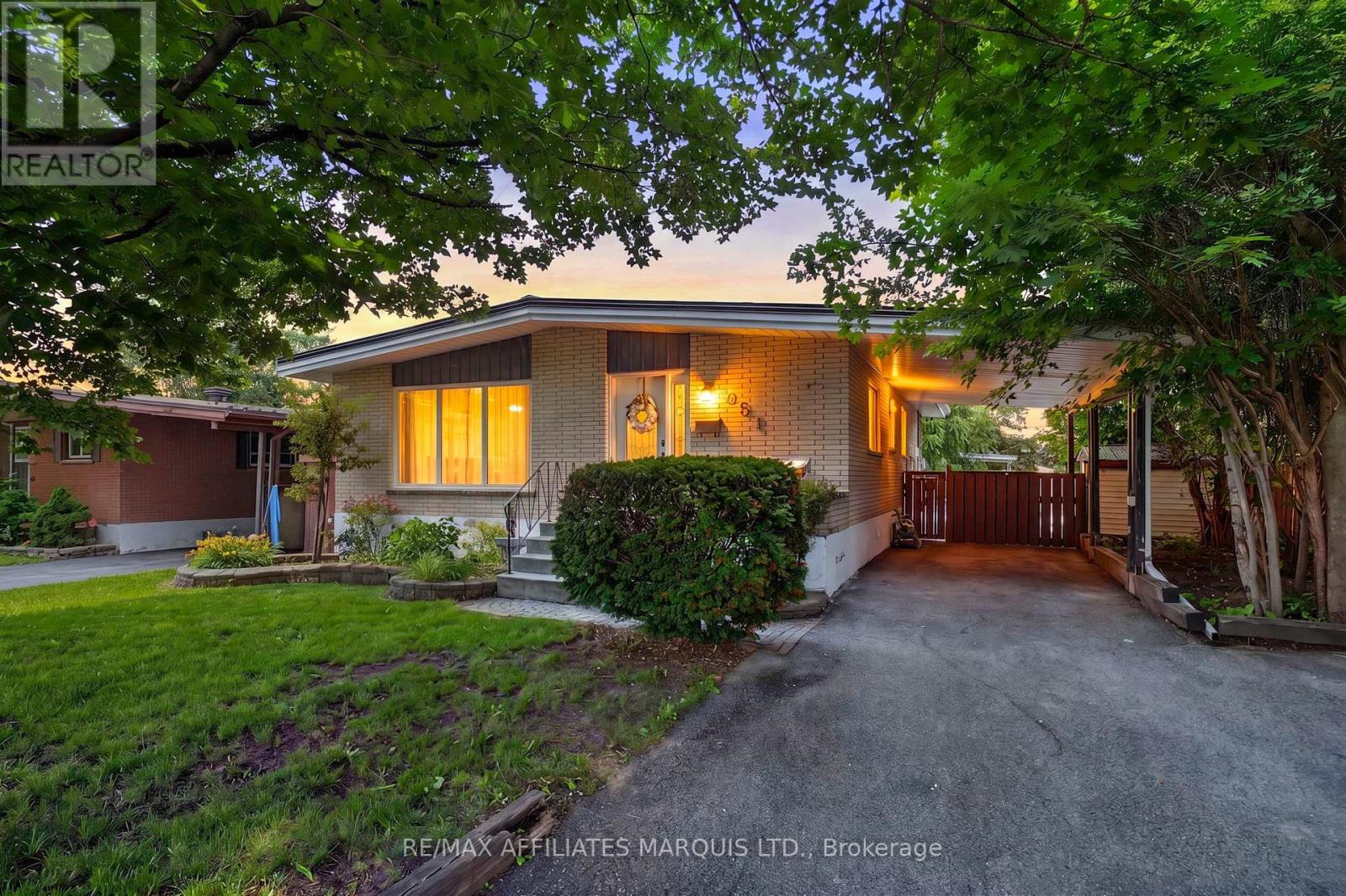 438 Beach Avenue, Cornwall, Ontario  K6H 5P1 - Photo 1 - X13505884