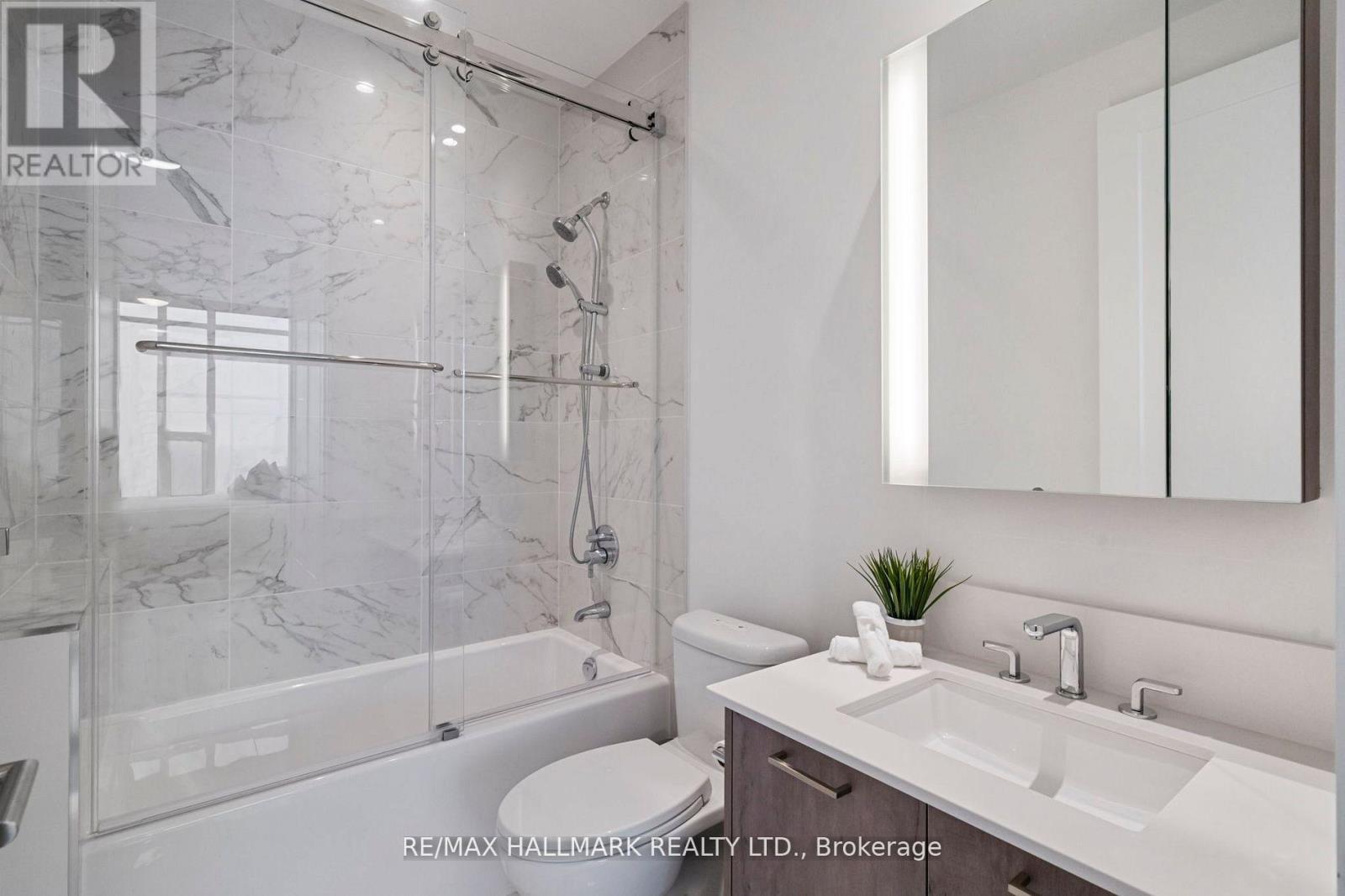 6805 - 10 York Street, Toronto, Ontario  M5J 2Z2 - Photo 4 - C13505908