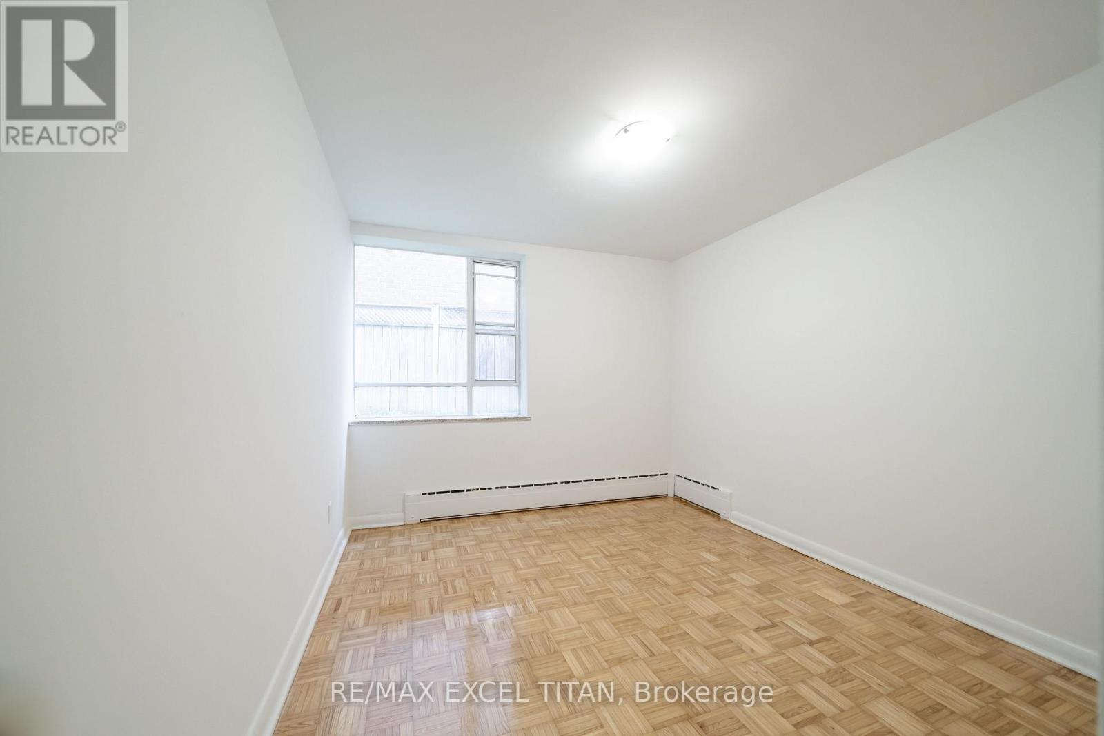M9 - 77 Erskine Avenue, Toronto, Ontario  M4P 1Y5 - Photo 3 - C13505966