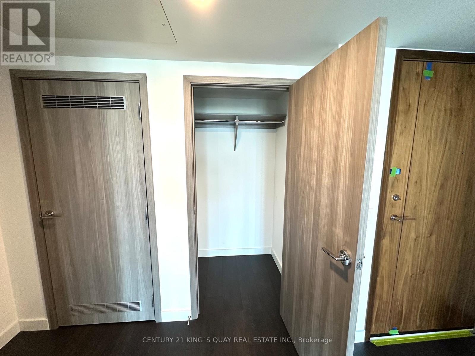 5315 - 3 Concord Cityplace Way, Toronto, Ontario  M5V 0X4 - Photo 11 - C13506092