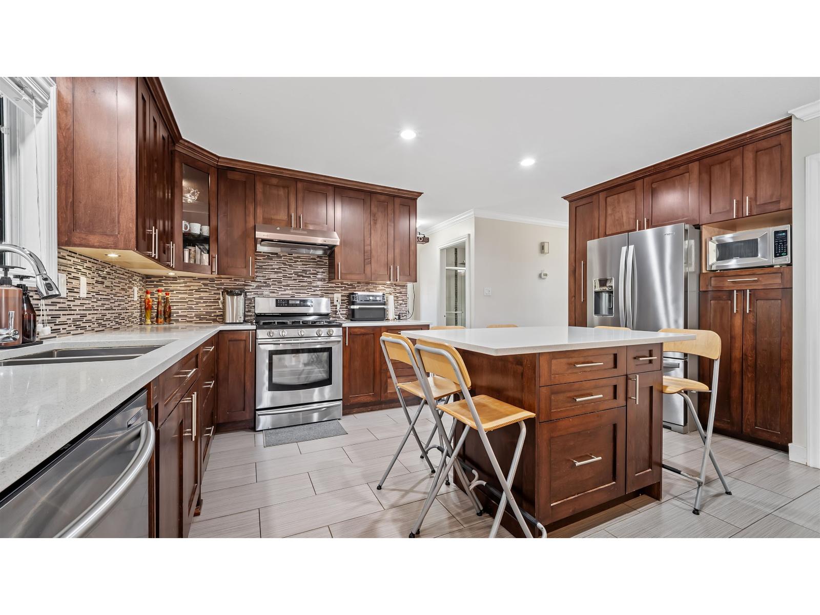 14077 84 Avenue, Surrey, British Columbia  V3W 0V5 - Photo 4 - R3141284