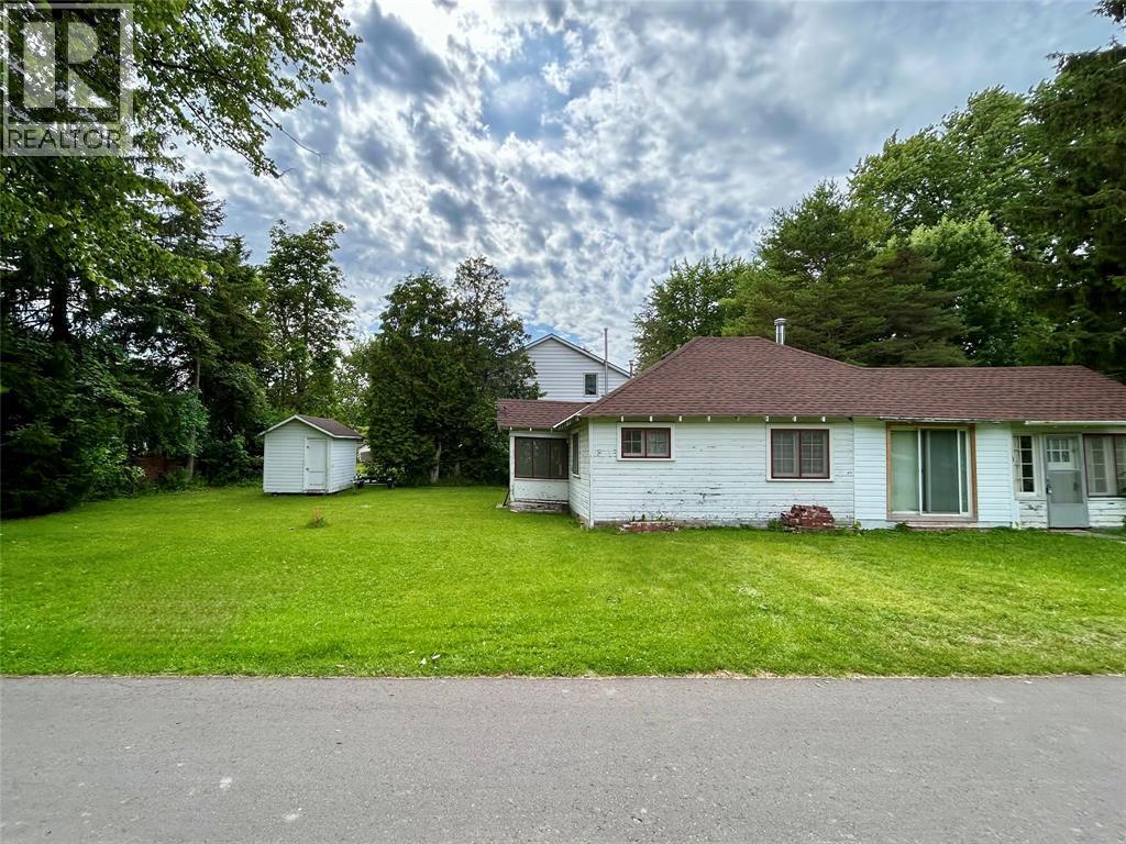 2783 Arthur Street, Sarnia, Ontario  N0N 1C0 - Photo 4 - 26015622