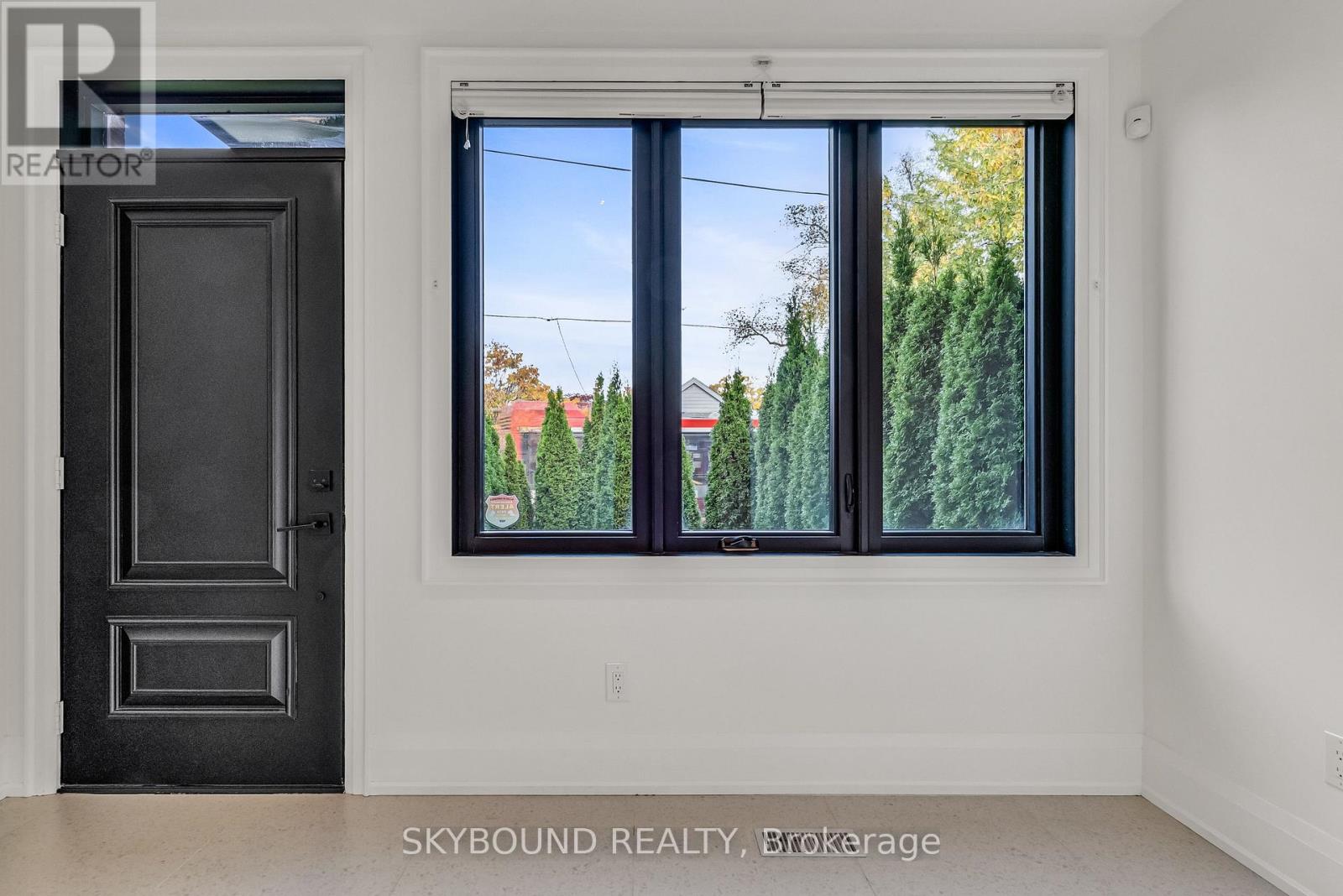 B - 323 Mortimer Avenue, Toronto, Ontario  M4J 2C9 - Photo 11 - E13506036
