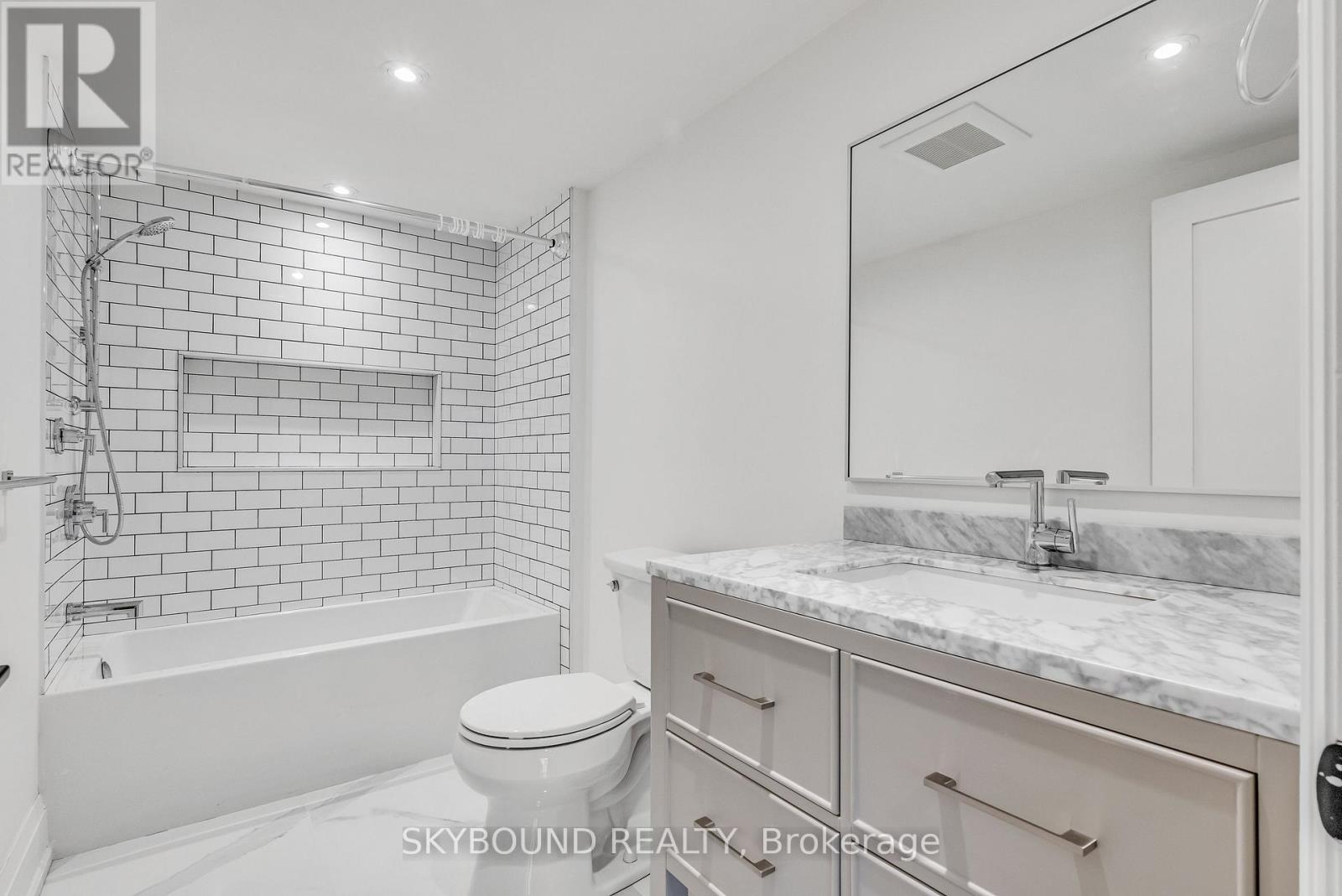 B - 323 Mortimer Avenue, Toronto, Ontario  M4J 2C9 - Photo 28 - E13506036