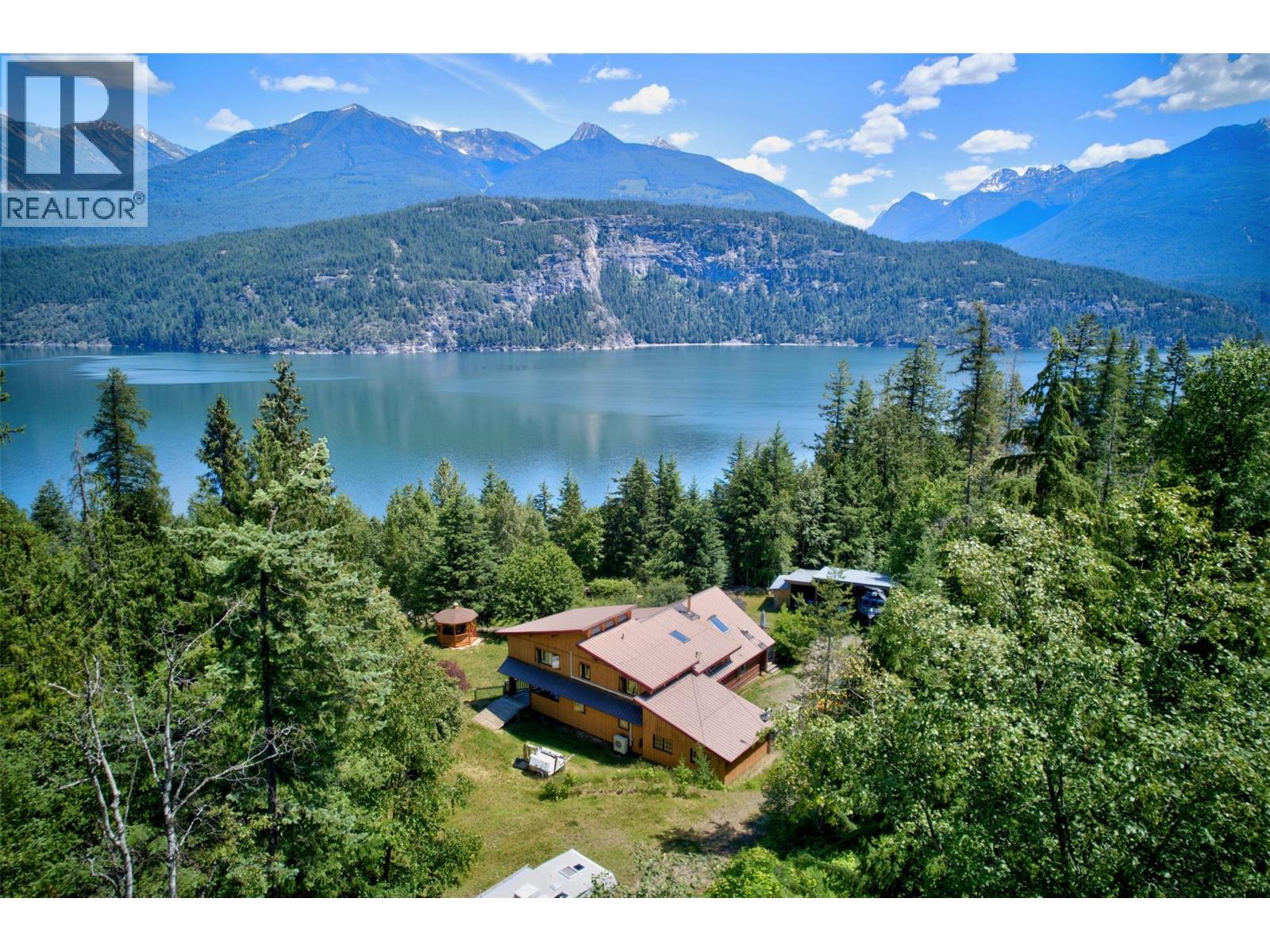 9413 Shutty Bench Road, Kaslo, British Columbia
