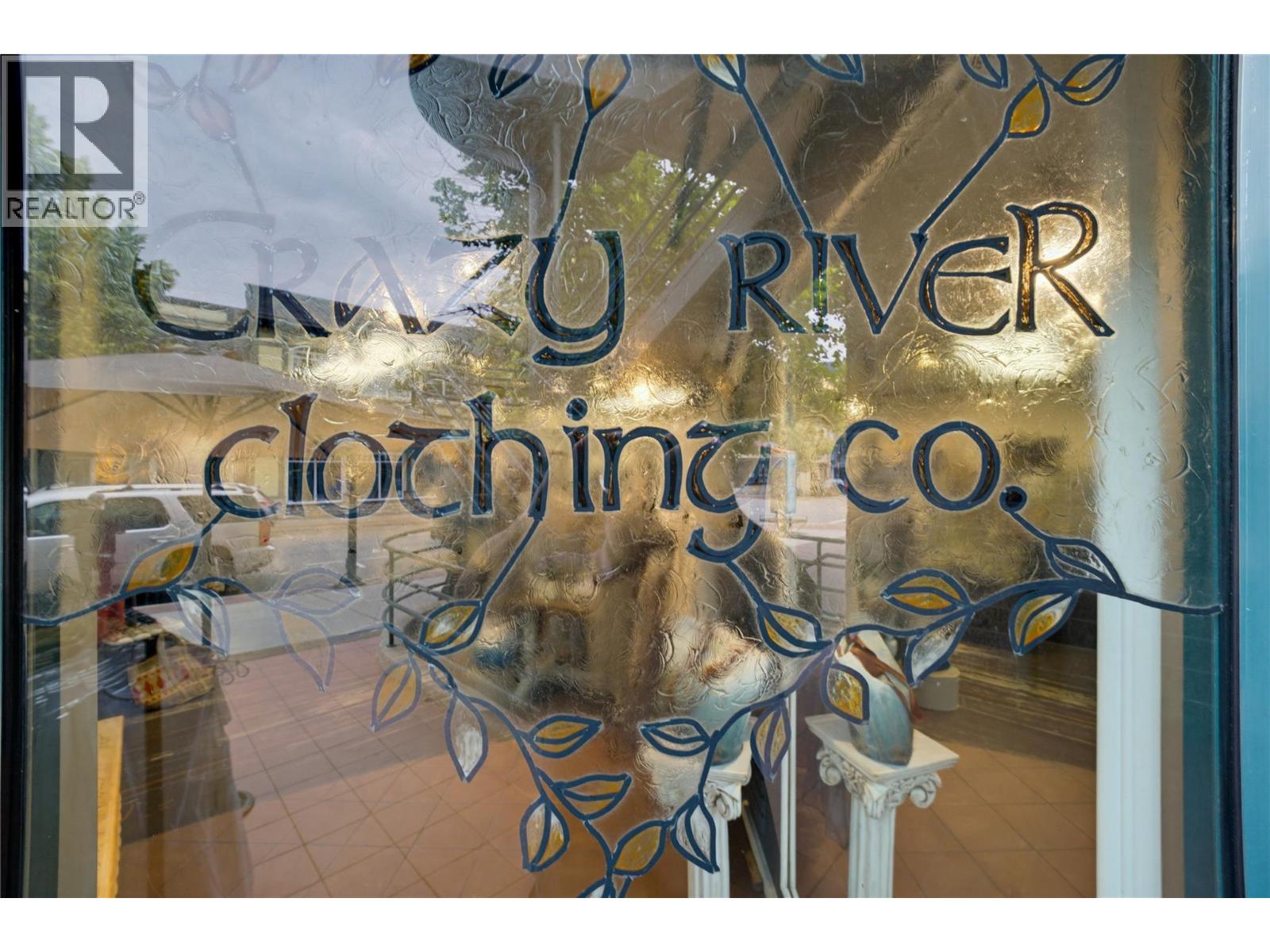 320 Alexander Street NE, Salmon Arm, British Columbia