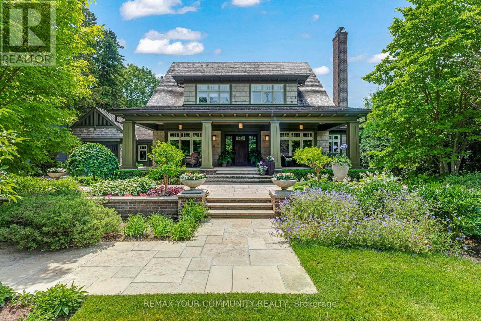 84 Centre Street W, Richmond Hill, Ontario  L4C 3P7 - Photo 1 - N13505932