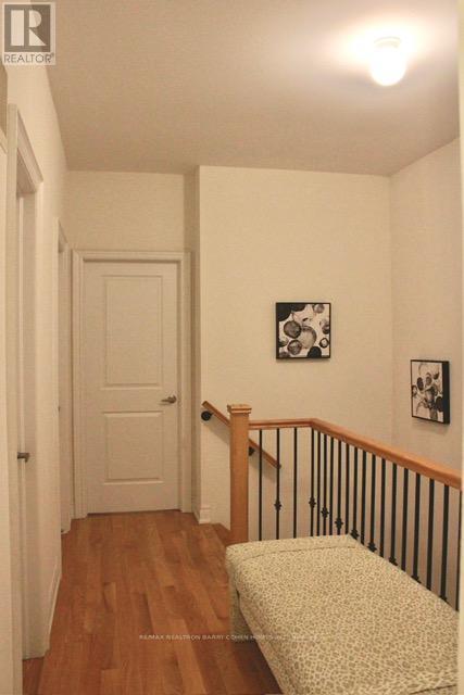 19 Latchford Lane S, Richmond Hill, Ontario  L4C 7V6 - Photo 8 - N13505978
