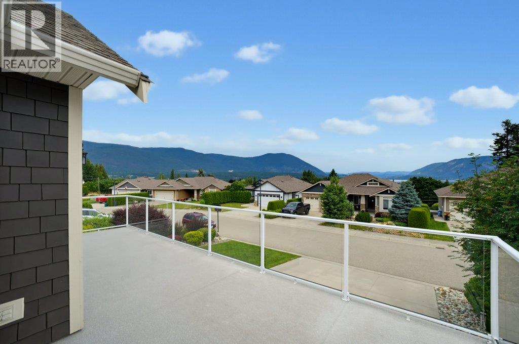 1080 23 Avenue SW, Salmon Arm, British Columbia  V1E 0A9 - Photo 29 - 10391934