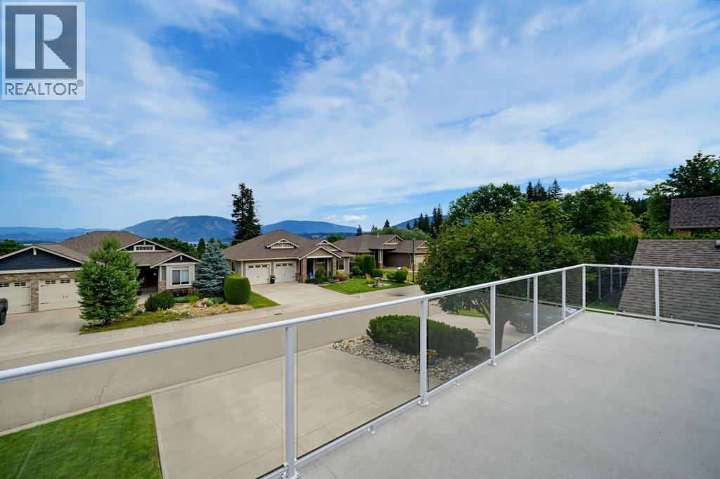1080 23 Avenue SW, Salmon Arm, British Columbia  V1E 0A9 - Photo 31 - 10391934