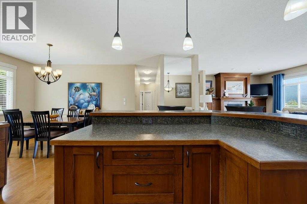 1080 23 Avenue SW, Salmon Arm, British Columbia  V1E 0A9 - Photo 39 - 10391934