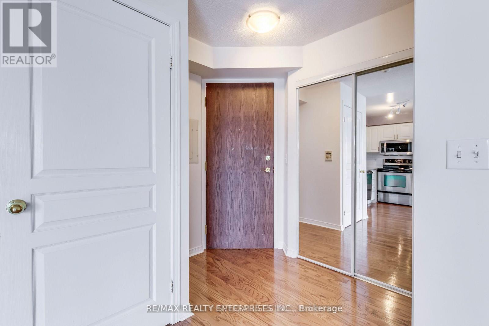 1409 - 2545 ERIN CENTRE BOULEVARD N - Photo 3