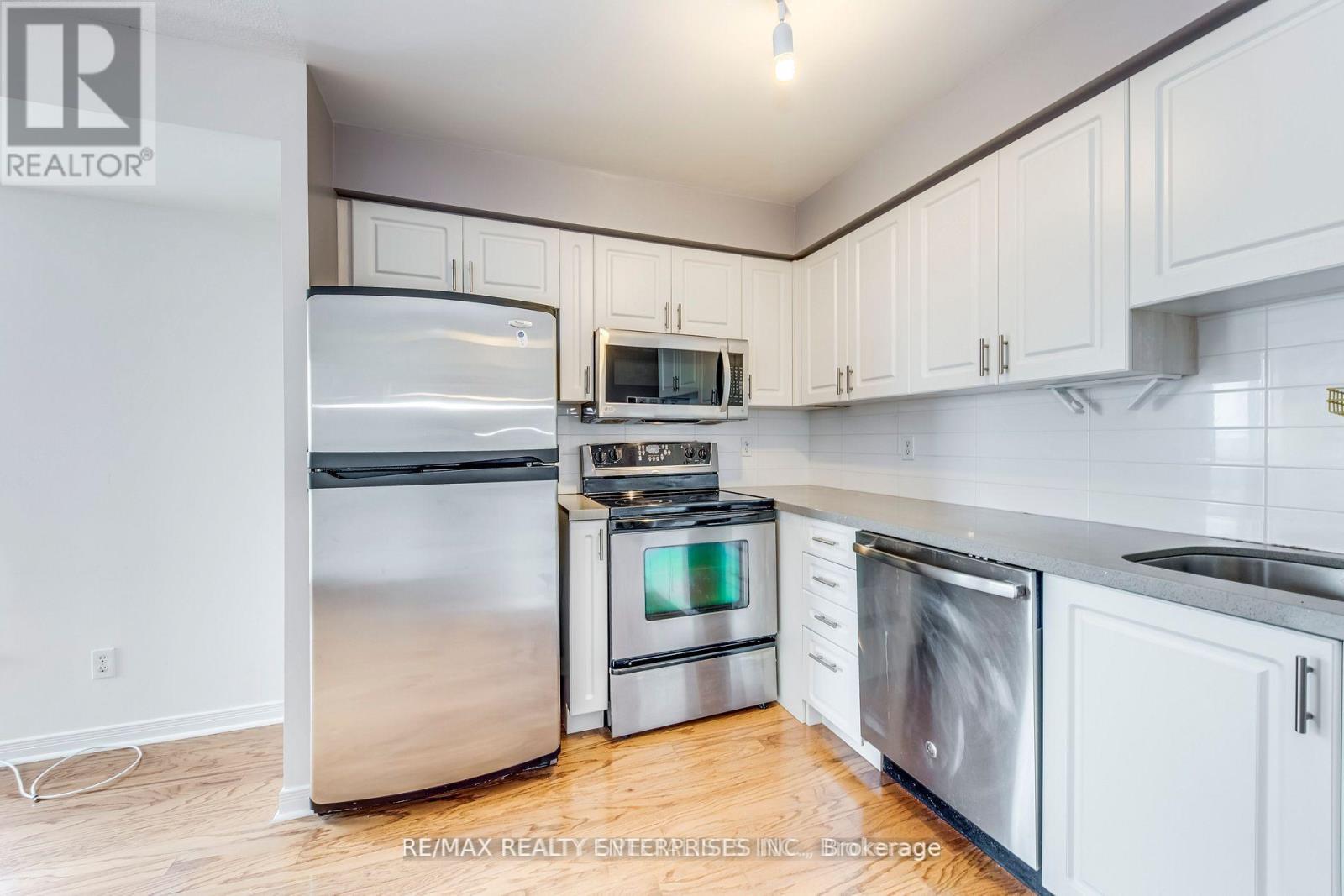 1409 - 2545 ERIN CENTRE BOULEVARD N - Photo 8