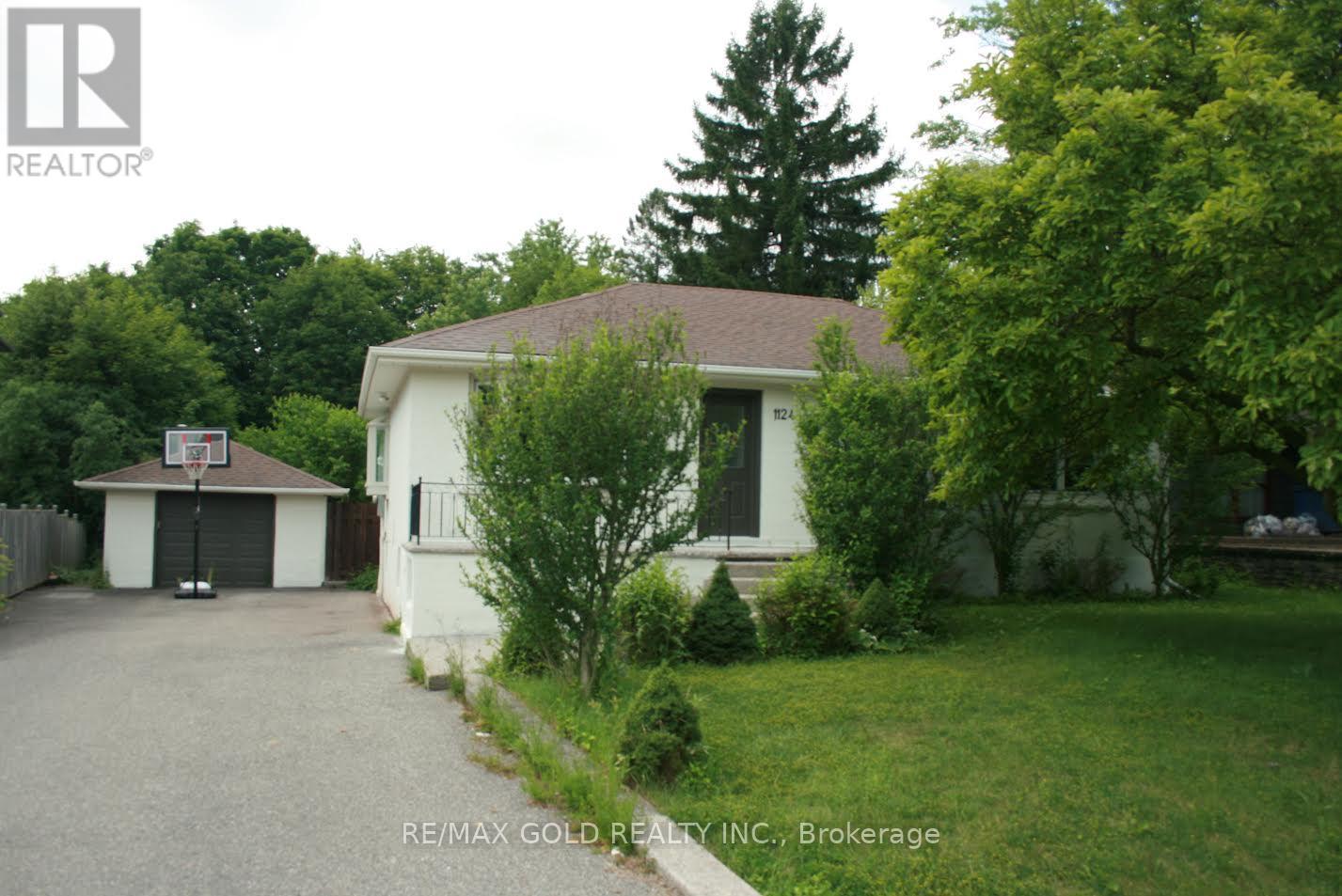 1124 Kent Avenue, Oakville, Ontario  L6H 1Z8 - Photo 2 - W13506118