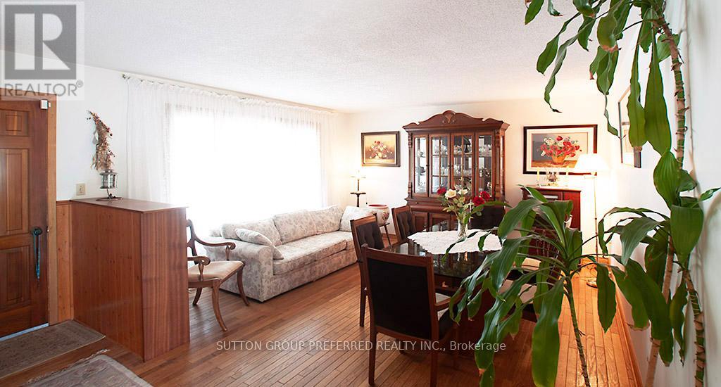 802 Phyllis Street, London South, Ontario  N6J 2Z5 - Photo 2 - X13501012