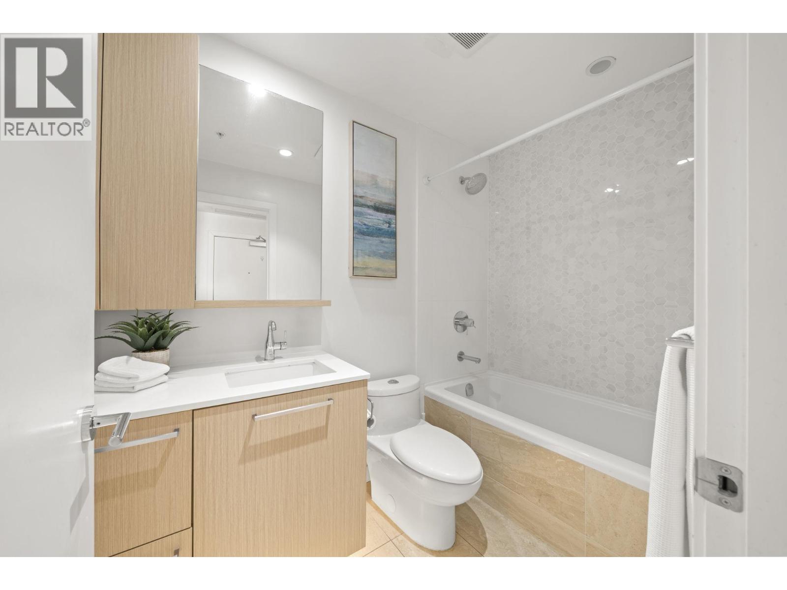 1307 567 Clarke Road, Coquitlam, British Columbia  V3J 0K7 - Photo 10 - R3141309