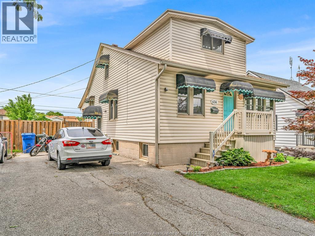 636 Stanley, Windsor, Ontario  N8X 3B2 - Photo 2 - 26015663