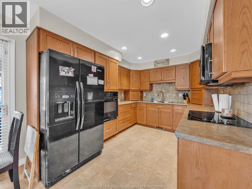 636 Stanley, Windsor, Ontario  N8X 3B2 - Photo 6 - 26015663