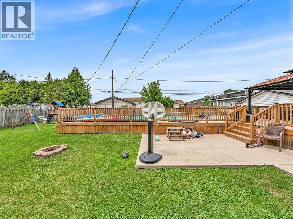 636 Stanley, Windsor, Ontario  N8X 3B2 - Photo 43 - 26015663