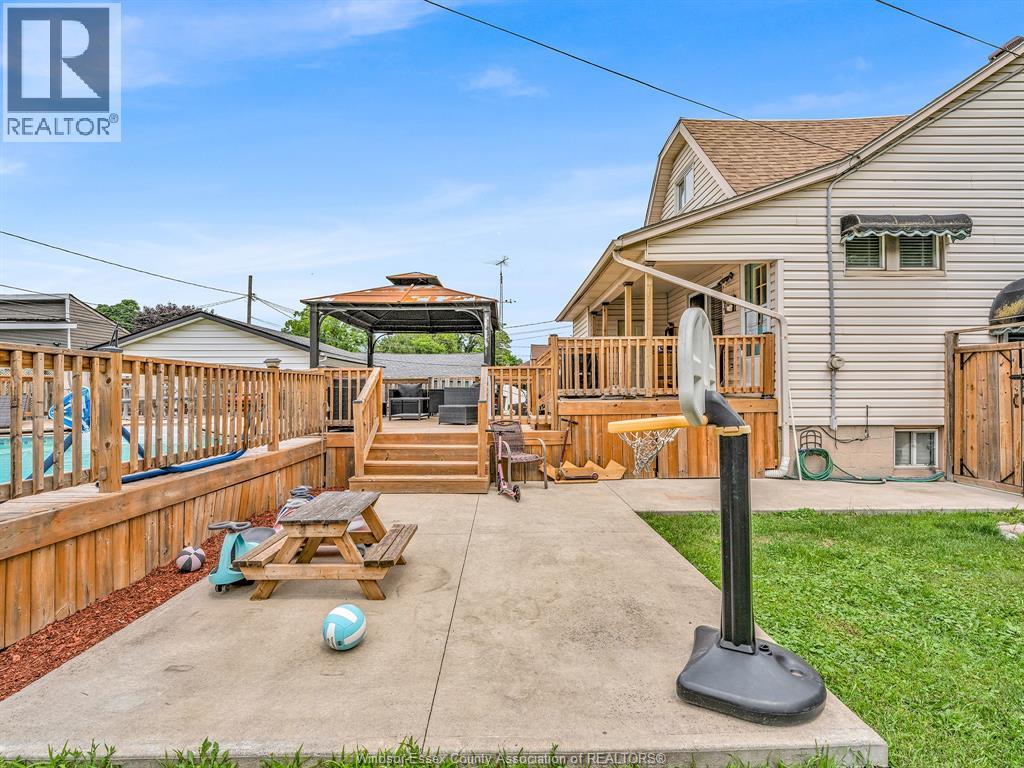 636 Stanley, Windsor, Ontario  N8X 3B2 - Photo 47 - 26015663