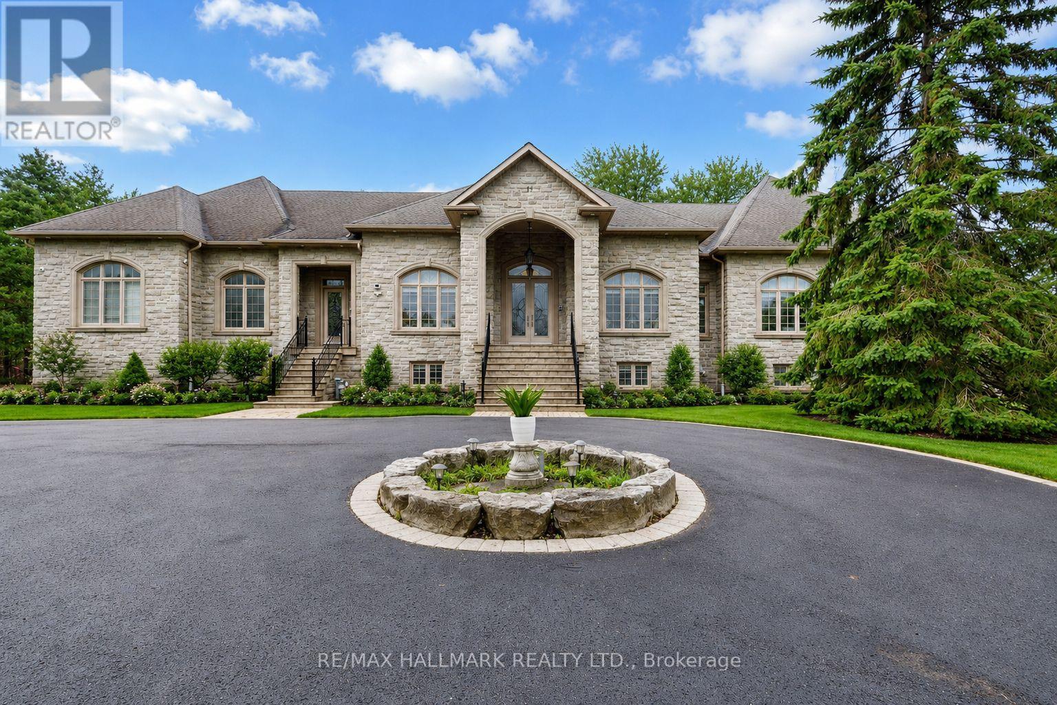 11 Cranborne Chase, Whitchurch-Stouffville, Ontario  L4A 0C6 - Photo 3 - N12953598