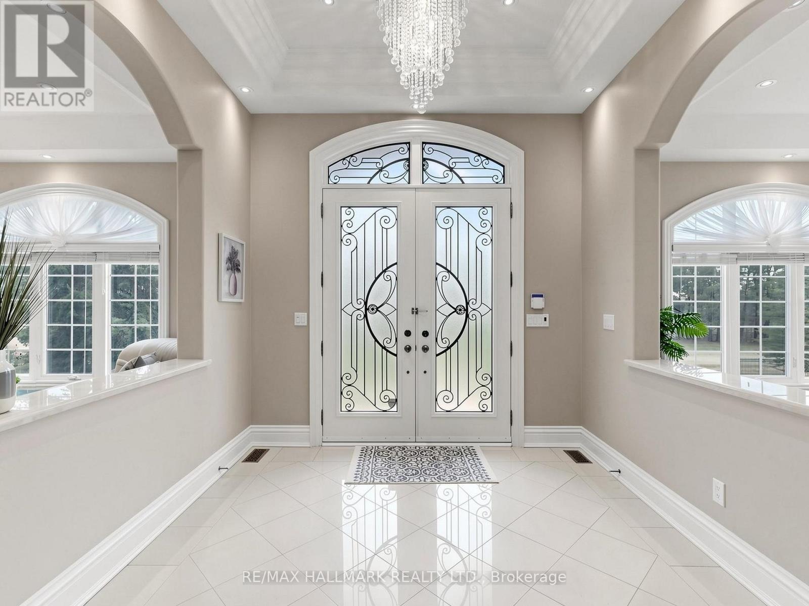 11 Cranborne Chase, Whitchurch-Stouffville, Ontario  L4A 0C6 - Photo 5 - N12953598