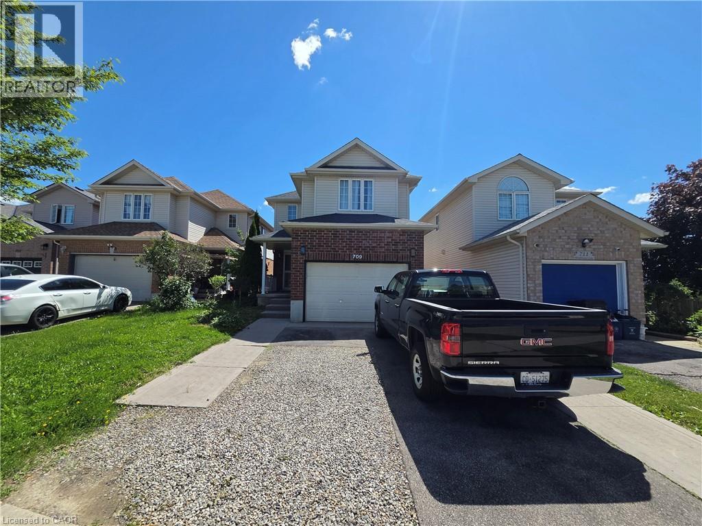 709 WINDFLOWER Crescent, Kitchener, Ontario