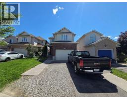 709 WINDFLOWER Crescent, Kitchener, Ontario